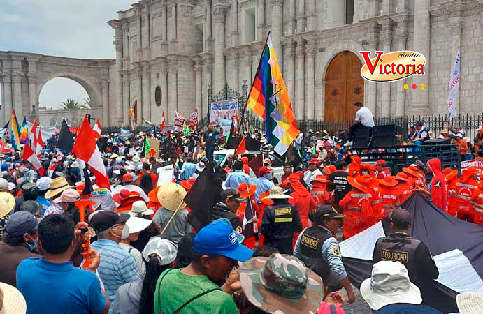 Gremios ratifican paralización para el 19 de julio