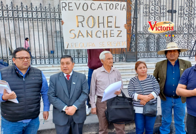 Arequipa: Inician recolección de firmas para revocar a Rohel Sánchez