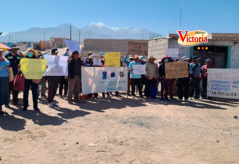 Pobladores de la Asociación Taller Consorcio Arequipa protestan contra las invasiones