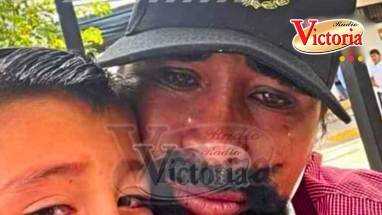 Madre se disfraza de papá para su hijo