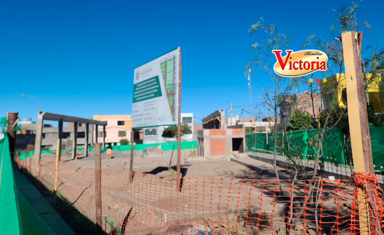 Cerro Colorado: Obra en Víctor Andrés Belaunde continúa abandonada