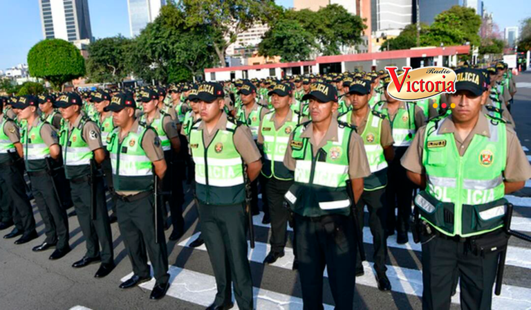 Anuncian que hijos de policías recibirán atención médica gratuita hasta los 28 años