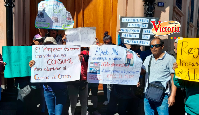 Arequipa: Padres del colegio San Jerónimo piden retorno de docente que fue despedido