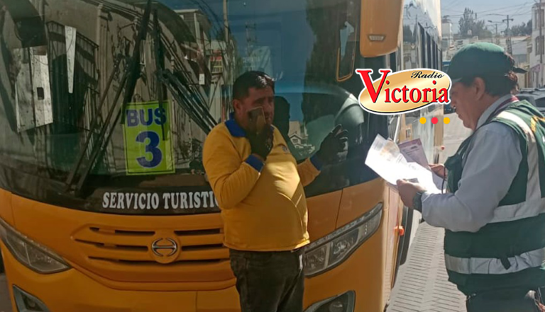 Arequipa: Tras operativo vehículos de transporte turístico fueron llevados al depósito municipal