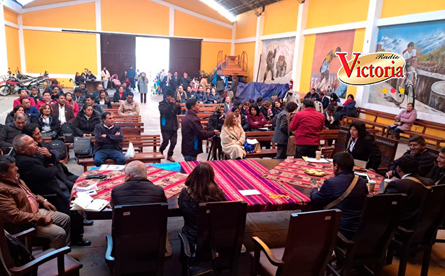 Arequipa: Autoridades evalúan avances educativos obtenidos por escolares