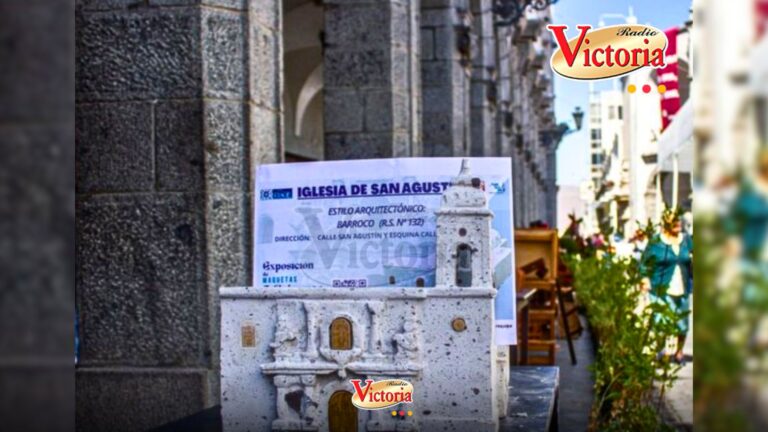 Arequipa: exhiben maquetas con lectura en braille en la plaza de armas