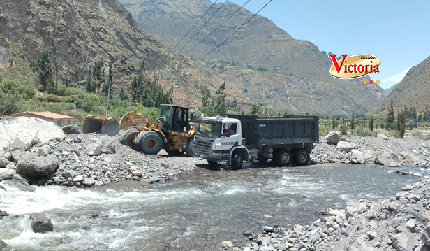 Arequipa: Realizan trabajos de limpieza y enrocado de río Chococo en La Unión