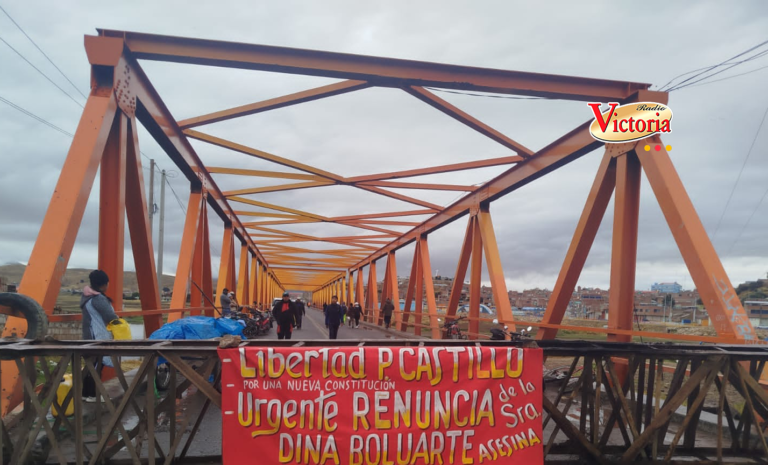 Segundo día de paro: Continúa bloqueado en puente internacional de Ilave