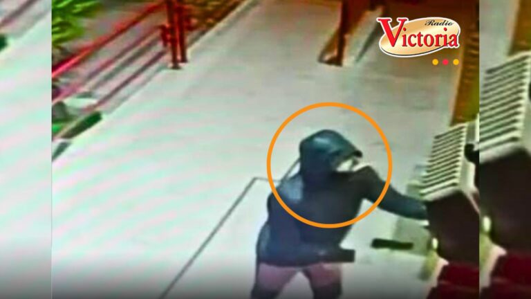 Enmascarado con pistola roba hotel en Arequipa