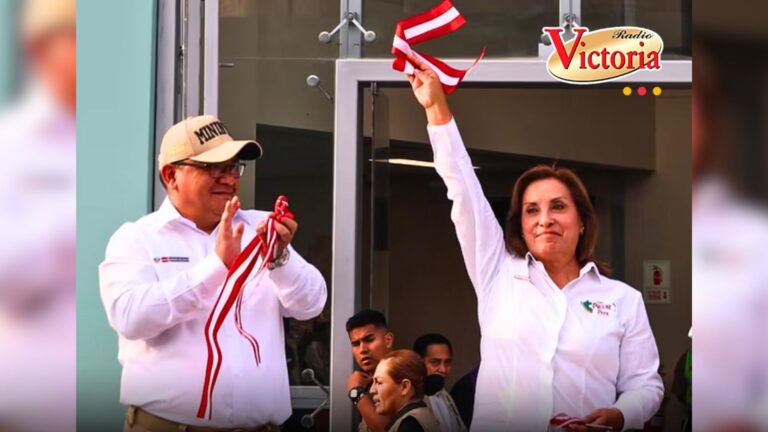 Dina Bolaurte felicita a Ministro santiváñez y defiende cambios en PNP: «Es un ministro valiente»