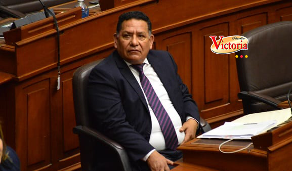 PJ autoriza levantar secreto de comunicaciones del congresista Esdras Medina